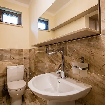 Guest house Monika 3*