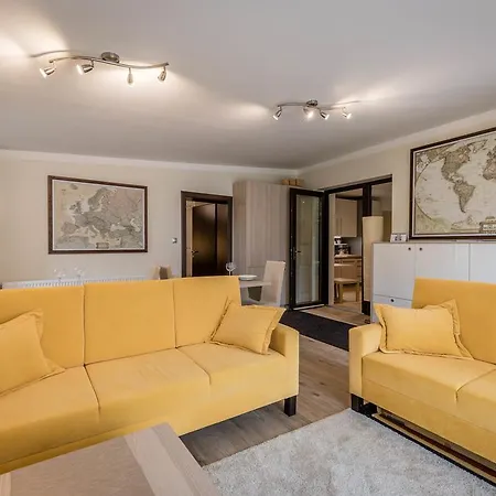 Casa de hóspedes Monika 3*